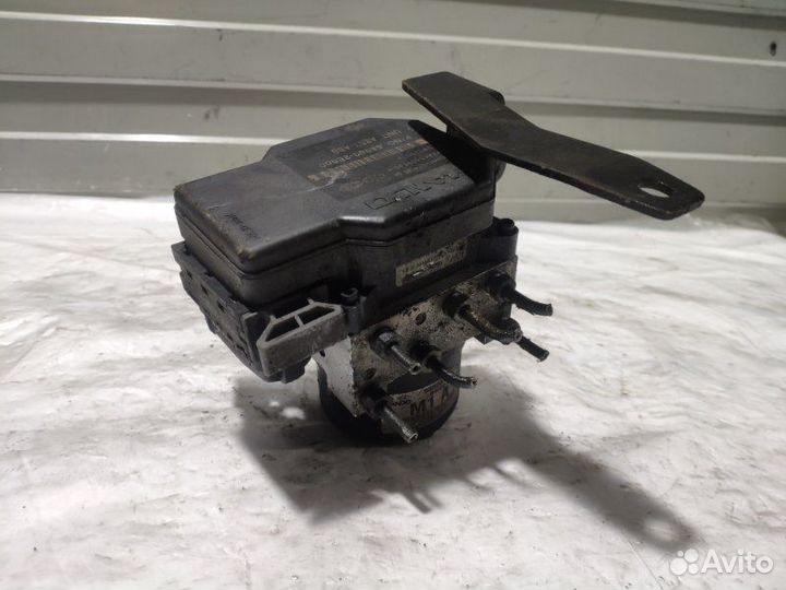 Блок абс Насос ABS Hyundai Tucson Bh/Jm 2.0 crdi