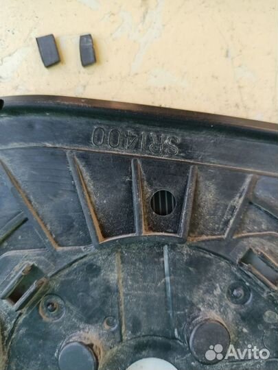 Зеркальный элемент правый Land Cruiser 2015+