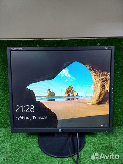 Монитор LG Flatron L1953S 19