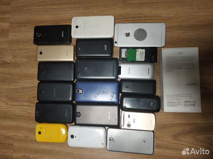 Телефоны на запчасти