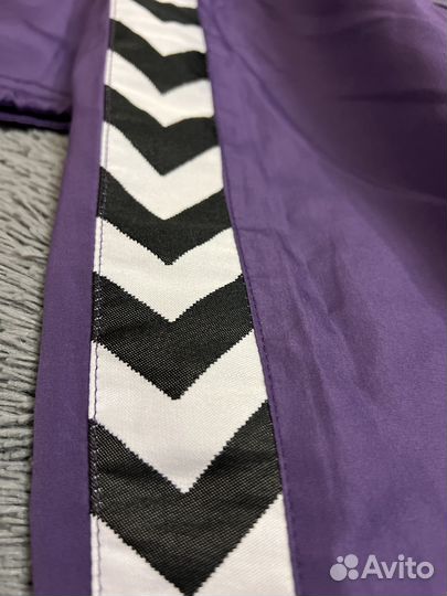 Ветровка Hummel