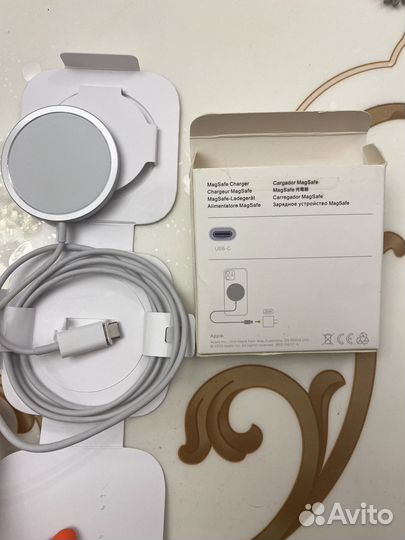 Беспроводная зарядка для iPhone