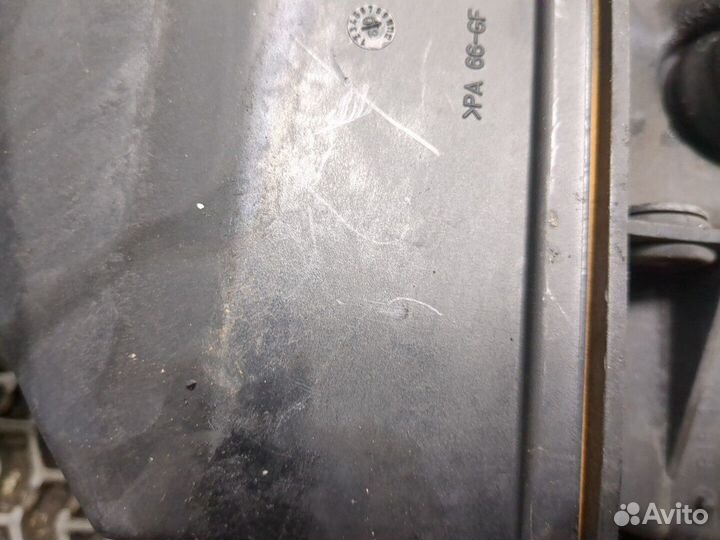 Корпус воздушного фильтра Renault Scenic, 2001