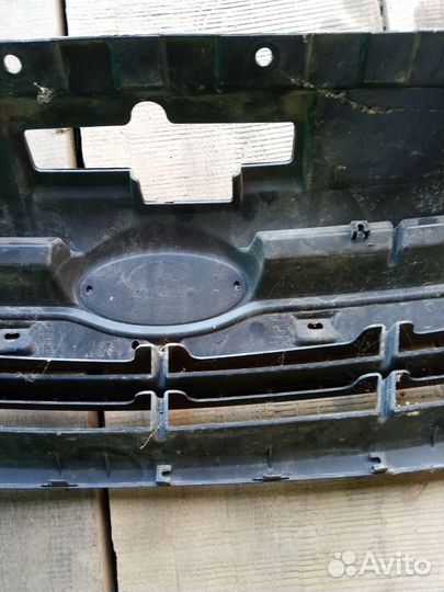Решетка радиатора гранта