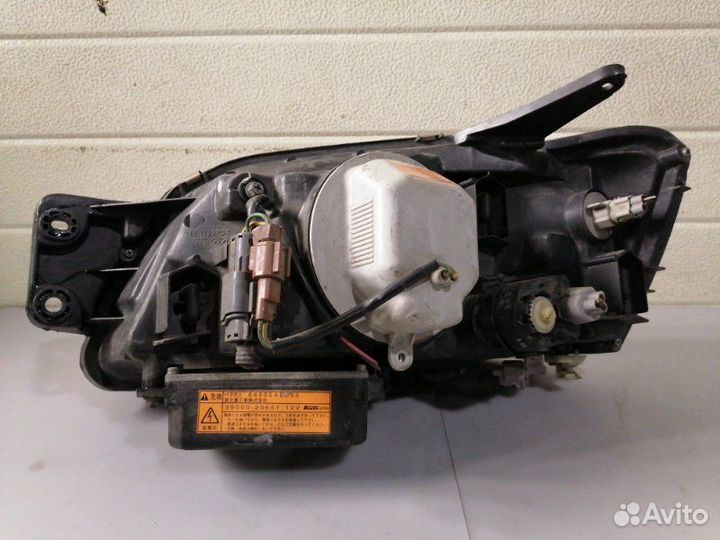 Фара правая Subaru Legacy BH5