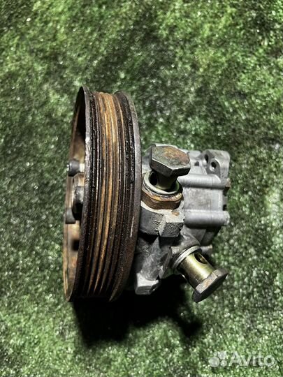 Насос гура Volkswagen Transporter 2.4 TDI AAB