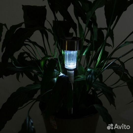 Фонарь садовый со штыком на солнечной батарее