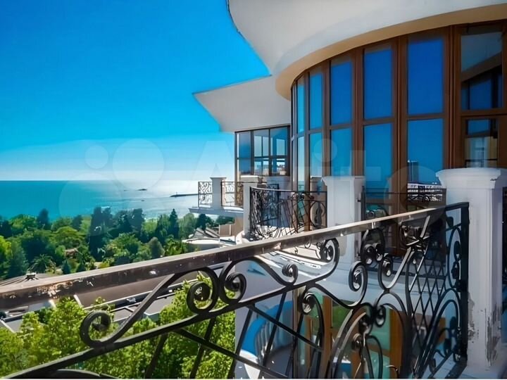 3-к. квартира, 80 м², 6/10 эт.