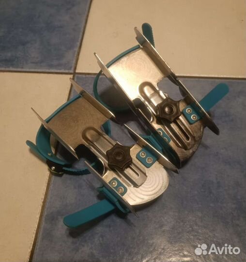 Коньки с двумя лезвиями