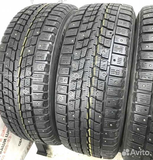 Dunlop SP Winter Ice 01 235/55 R17 S