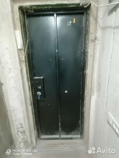 Металлическая дверь уличная бу