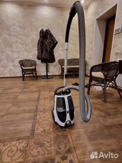 Продам пылесос samsung SC 8835