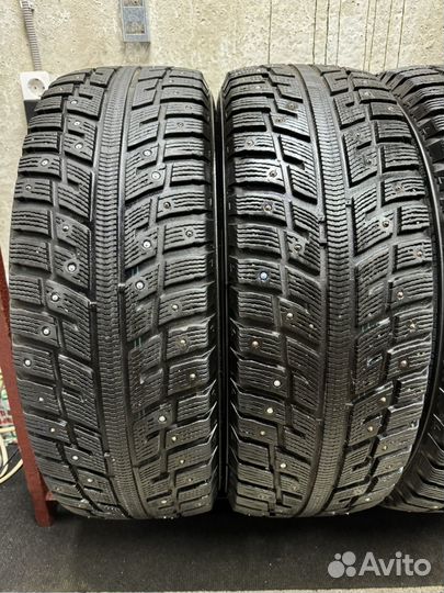 Kumho I'Zen KW22 235/65 R17 108T