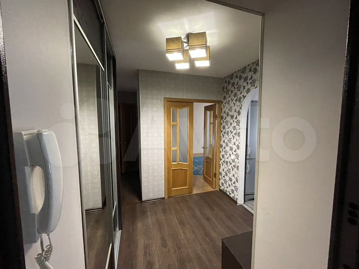 2-к. квартира, 52 м², 2/5 эт.