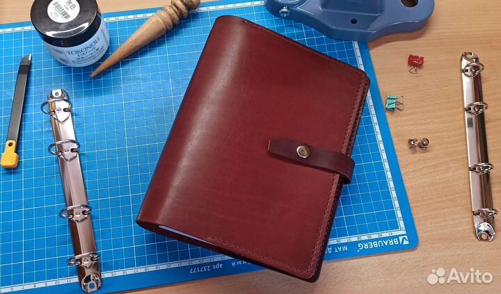 Кожаный ежедневник ручной работы