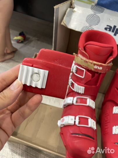 Горнолыжные ботинки на запчасти