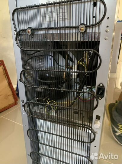 Кулер с компрессионным охлаждением