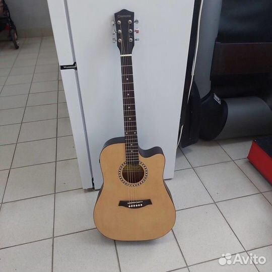 Гитара Cremona 6 струн