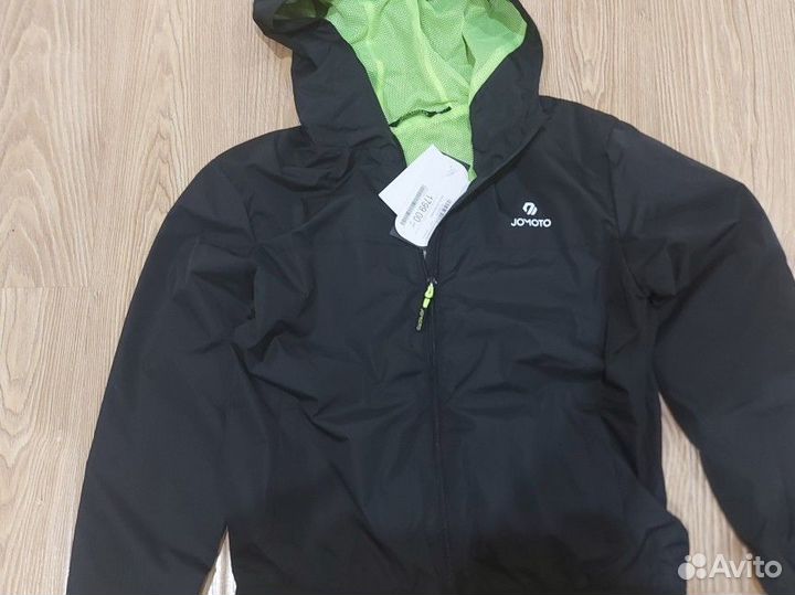 Новая ветровка-куртка