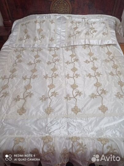 Покрывало на кровать бу