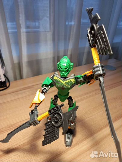 Конструктор lego (не оригинал) без схемы