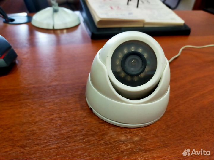 Камера видеонаблюдения купольная