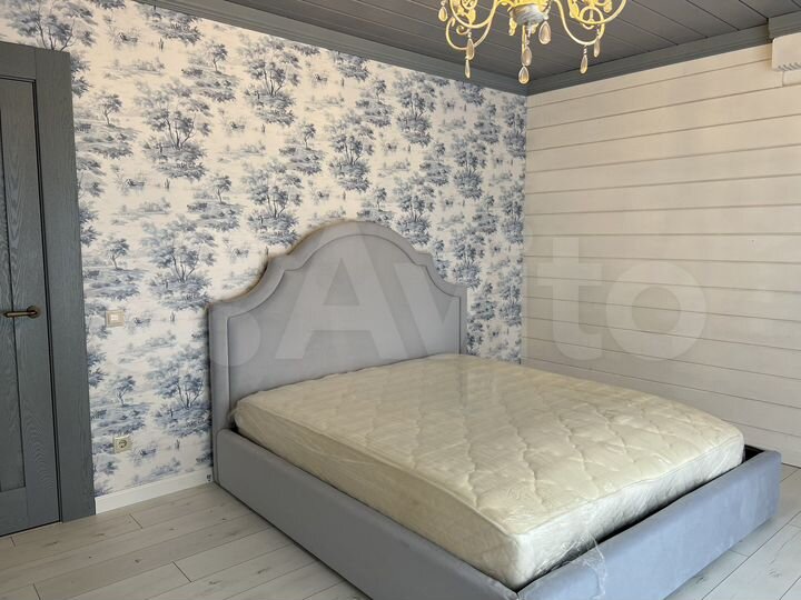 Коттедж 192 м² на участке 17 сот.