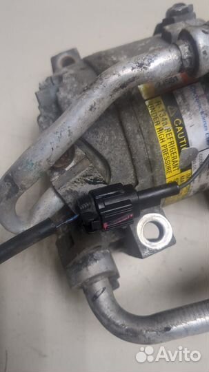 Компрессор кондиционера Nissan Primera P12