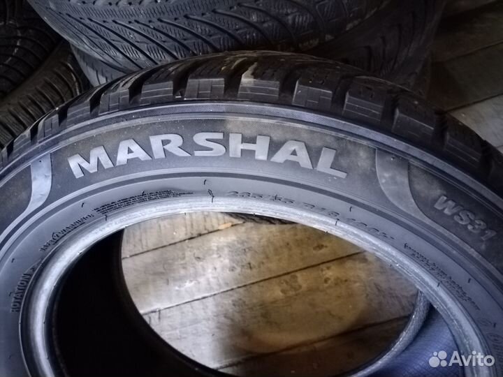 Marshal WinterCraft SUV Ice WS31 235/55 R18 100H