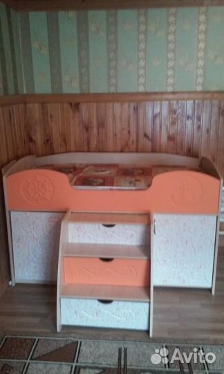 Детская кроватка