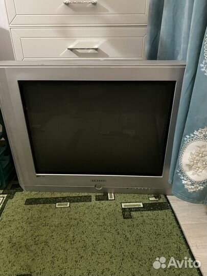 Телевизор samsung