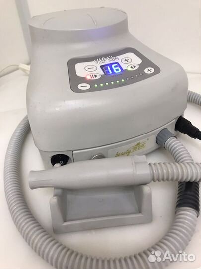 Аппарат для маникюра и педикюра с пылесосом