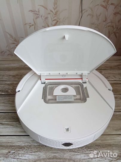 Робот пылесос midea