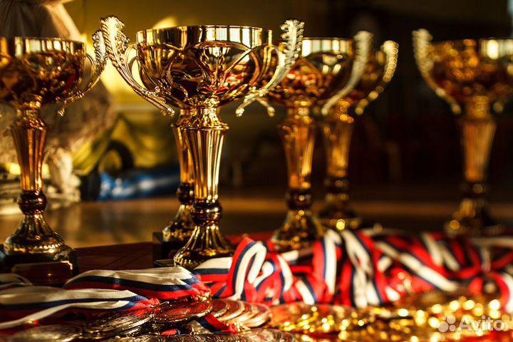 Медали, кубки в ассортименте