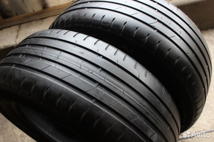 Nokian Tyres Hakka Black 2 235/55 R17 103Y