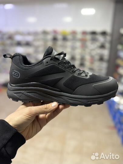 Кроссовки sprandi