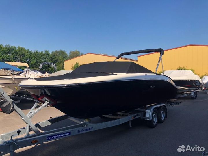 Катер Sea Ray 210 spxe