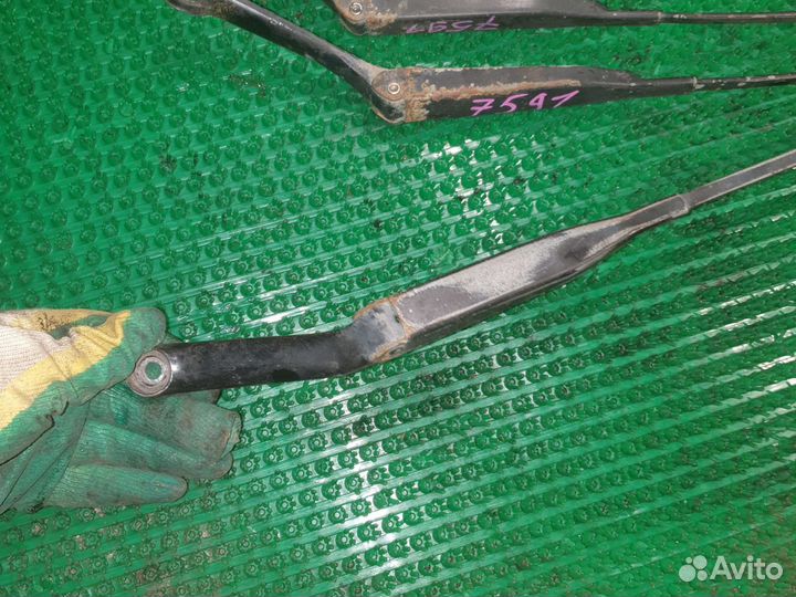 Поводок стеклоочистителя Опель Вектра Б