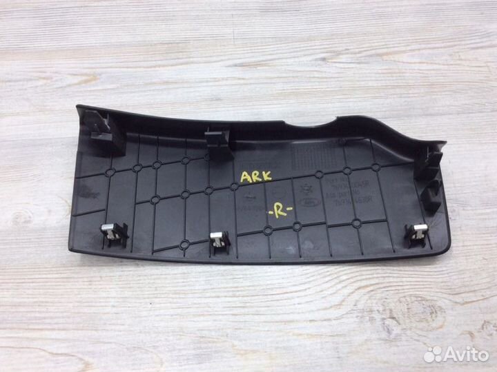 Обшивка стойки задняя правая Renault Arkana пробег
