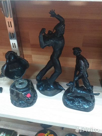 Статуэтки чугун Касли, Охотник, Мотрос, медведи