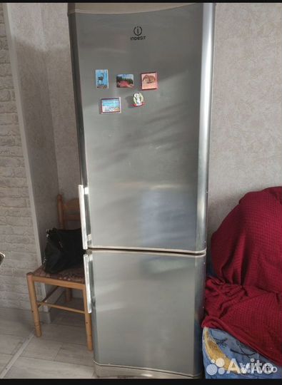 Холодильник бу/не работает компрессор