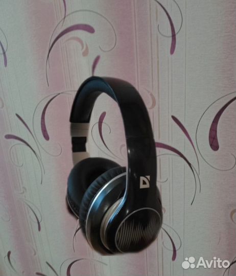 Модель:Defender, B545 FreeMotion Bluetooth