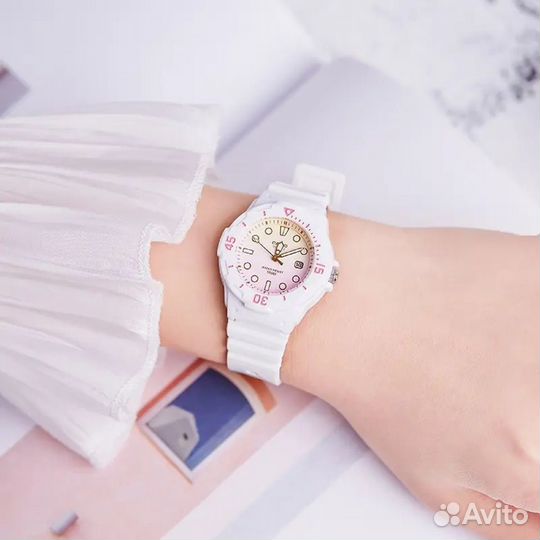 Наручные часы casio LRW-200H-4E2 новые