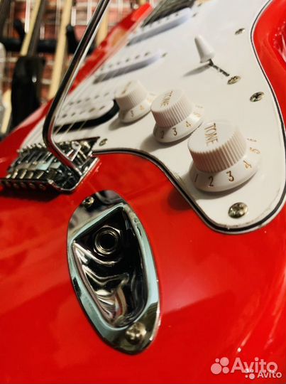 Электрогитара под Fender HSS + Ремень