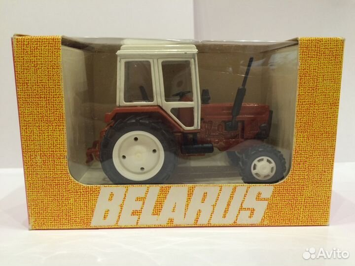 Коллекционная модель трактор 