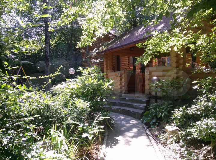 Дом 250 м² на участке 15 сот.