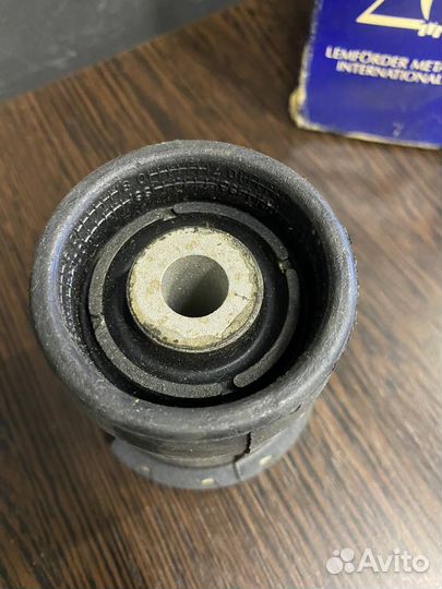 Опора задней балки lemforder 1242201