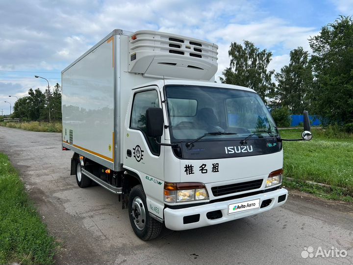 Isuzu Elf, 2002