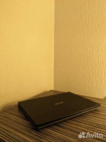 Acer TravelMate B118