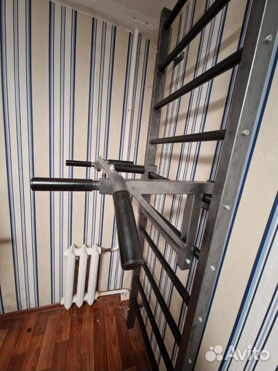 Шведская стенка с турником и брусьями